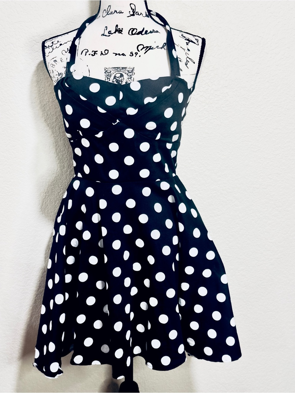 lxiA Pin Up Girl black white polka dot halter fitted flare dress size Medium